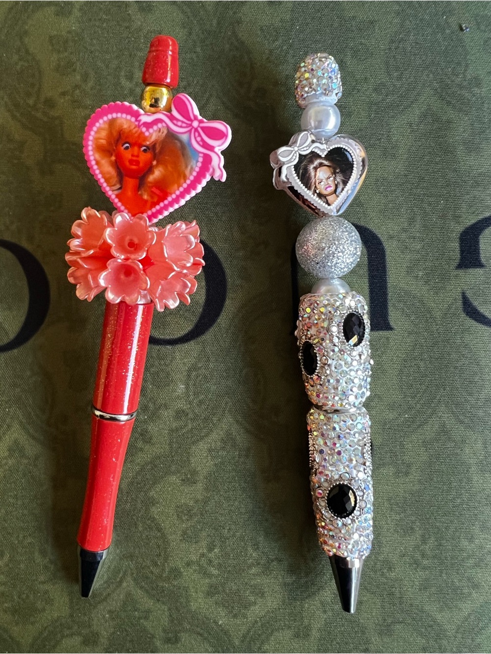 2x pens funny girl Pink and Silver Decorative Pens  Heart Charms novelty bling